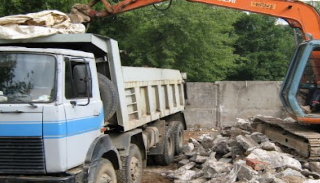 Вывоз строительного мусора с участка в Рассказово недорого от 1524 руб. | 2Землекопа-Рсз